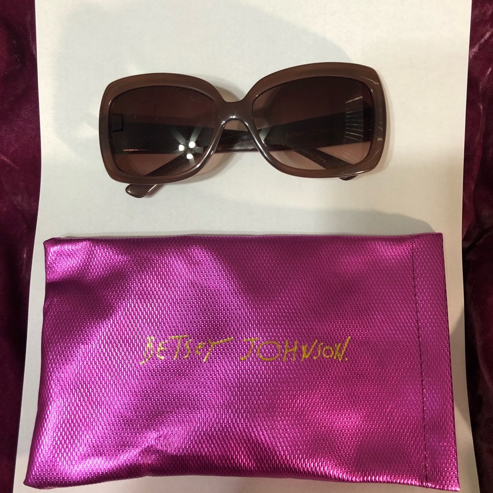 Rare find Betsey Johnson sun glasses